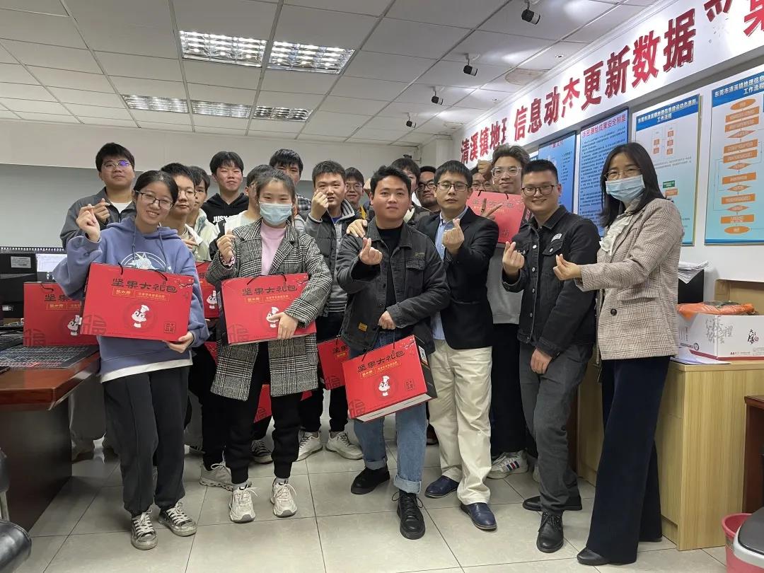 走访慰问，年货上门，PP电子游戏集团多项行动确保项目部员工“当场”过好年！