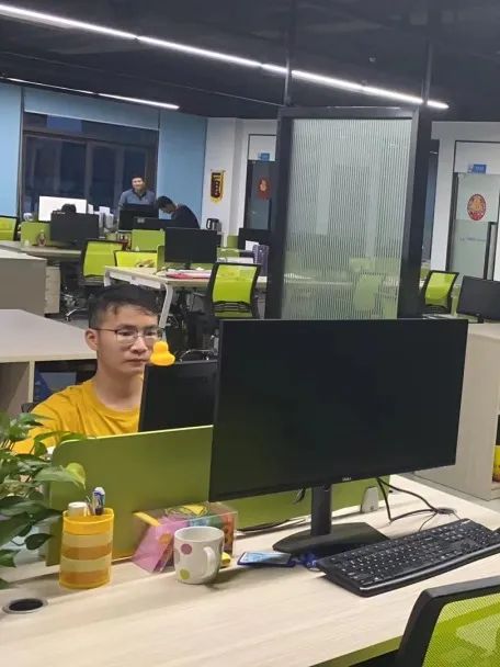 奋战一线丨PP电子游戏人的假期这样过