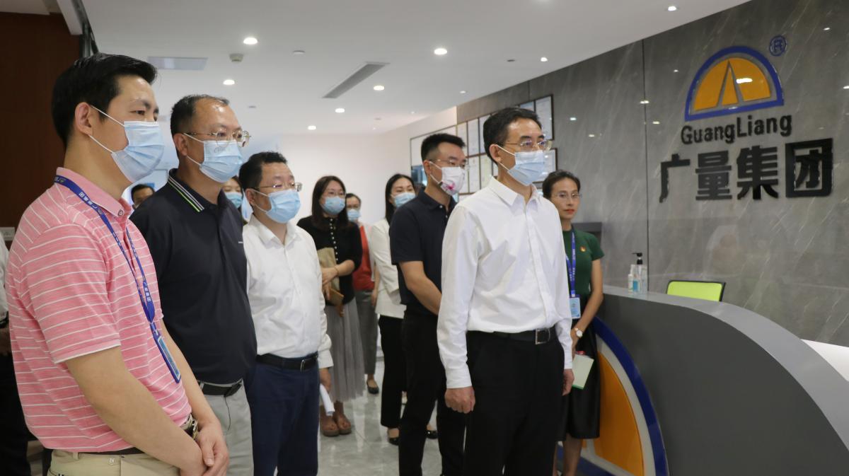 汉中市人大常委会潘新潮副主任光临PP电子游戏集团调研
