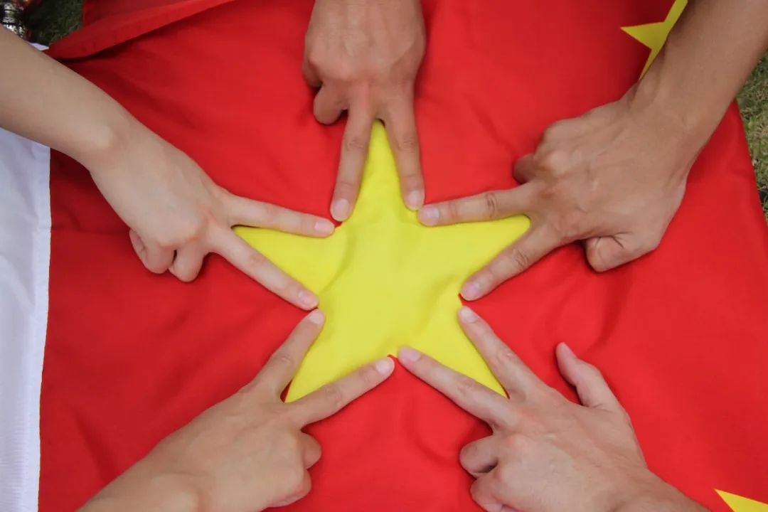 PP电子游戏12周年征文丨二等奖《立功新时期 PP电子游戏书青春》